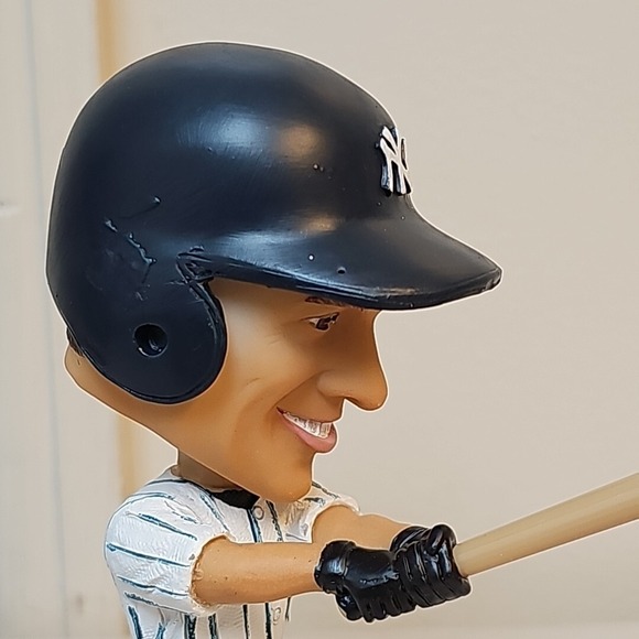 NY YANKEES TINO MARTINEZ BOBBLEHEAD SGA 4/14/2023 MLB BASEBALL - Picture 6 of 10